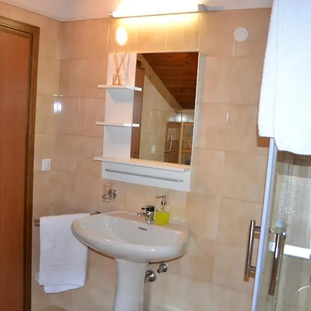 Ligont Bed & Breakfast 3*